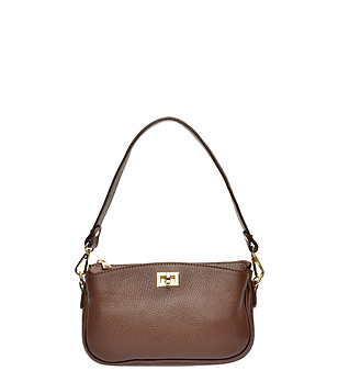 Кафява дамска кожена чанта снимка