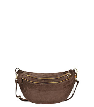 Кафява дамска чанта от велур снимка