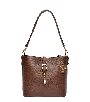 Кафява дамска кожена чанта снимка