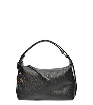 Дамска кожена чанта в черно снимка