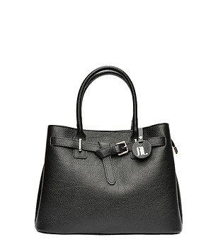 Черна кожена дамска чанта снимка