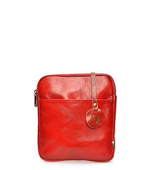 Кожена чанта през рамо в червено снимка