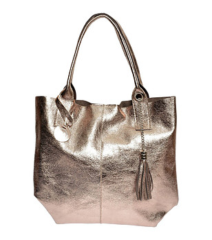 Дамска кожена чанта в бронзов нюанс снимка