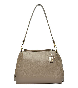 Кожена дамска чанта в цвят таупе снимка