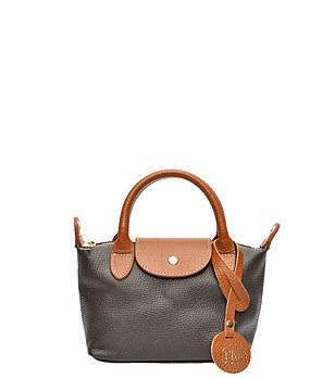 Кожена дамска чанта в таупе и кафяво снимка