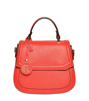 Червена дамска чанта от естествена кожа снимка