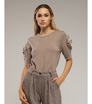 Кафява дамска блуза с бели кантове снимка