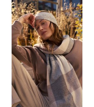 Дамска сива лента за глава снимка