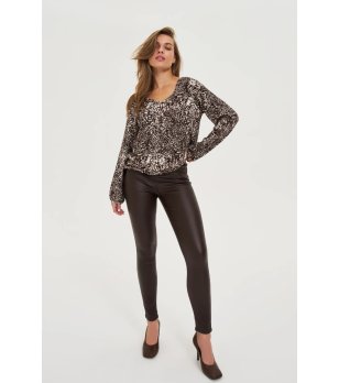 Кафяв дамски слим панталон снимка