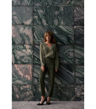 Дамска риза в цвят маслина снимка