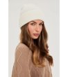 Дамска бяла шапка с рипс-1 снимка