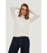 Дамски пуловер в цвят слонова кост с поло яка -0 снимка