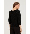 Дамски черен пуловер с декорация-1 снимка