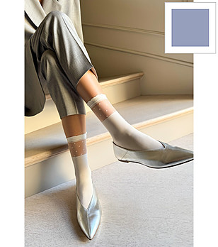 Дамски чорапи BIBBI в цвят лазурно синьо с тюлен детайл снимка