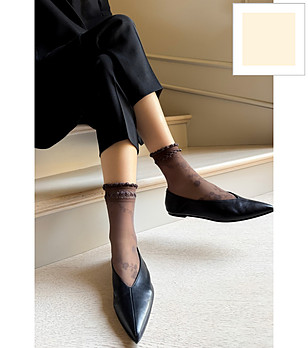 Екрю дамски чорапи с флорален мотив GALENA снимка