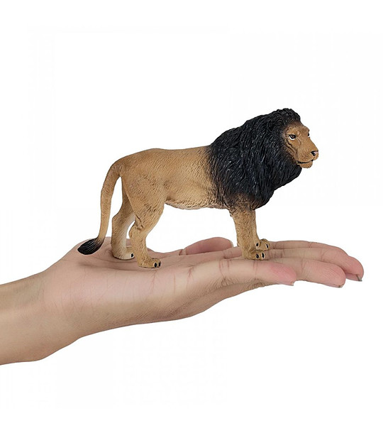 Фигурка Лъв II снимка