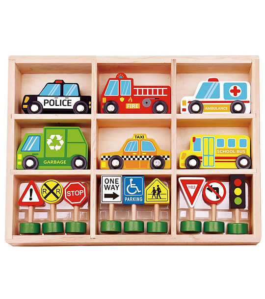 Дървени колички и пътни знаци снимка