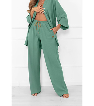 Дамски панталон Bono в зелен нюанс с релефен десен снимка