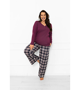 Памучна пижама Donatella в цвят патладжан с каре и дълъг ръкав снимка