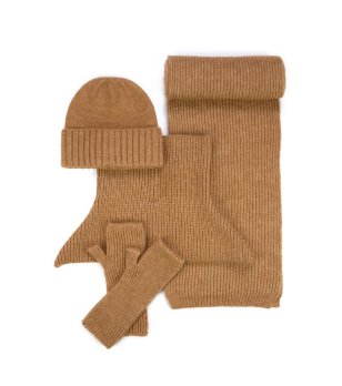 Светлокафяв зимен комплект от 4 части ASTRID снимка