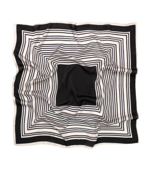 Черно-бял сатенен шал STRIPES снимка