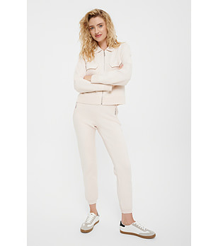 Дамски джогър в екрю от фино плетиво снимка