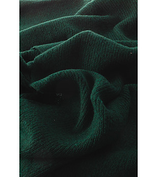 Тъмнозелен плетен шал снимка