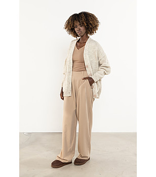 Бежова плетена жилетка с копчета Lida снимка