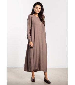 Кафява дълга рокля с колан Viola снимка