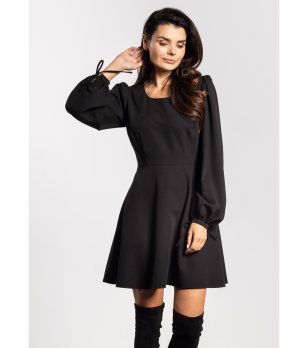 Черна рокля с разкроен силует Zulu снимка