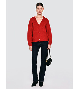 Червена дамска жилетка снимка