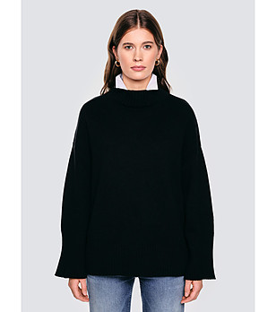 Дамски черен пуловер SIENA с поло яка снимка