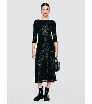 Черна миди рокля с пайети снимка