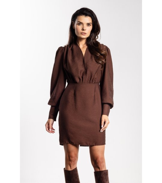 Кафява рокля мини с V-образно деколте A734 снимка
