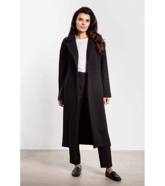 Дамско черно палто с колан  снимка
