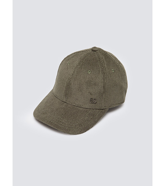 Зелена шапка с козирка CORDI  снимка