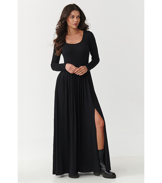 Дълга рокля в черно с цепка снимка