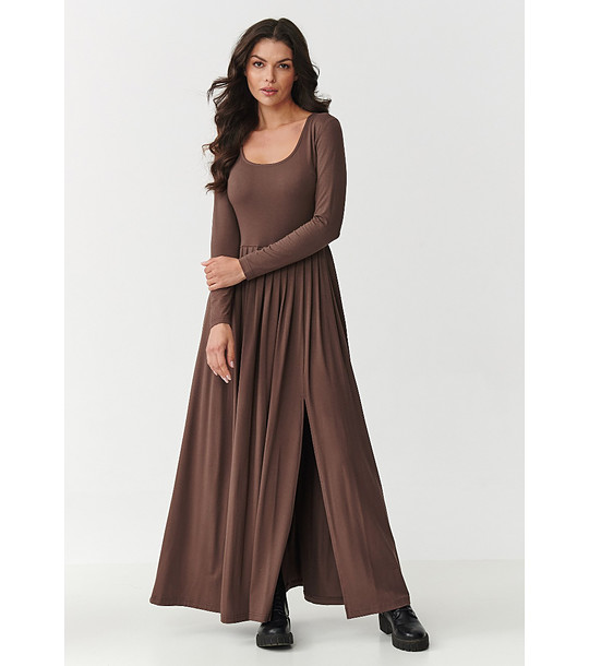 Дълга кафява рокля с цепка  снимка