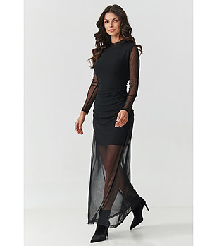 Дълга черна рокля с тюл снимка