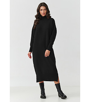 Черна плетена миди рокля снимка