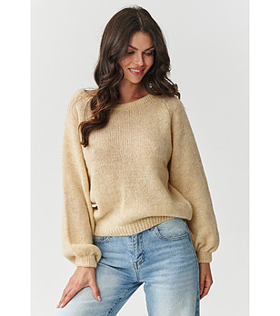 Бежов дамски пуловер с вълна и мохер снимка