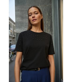 Черна памучна дамска блуза с перли снимка