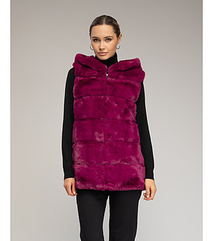 Пухкав дамски елек в циклама снимка