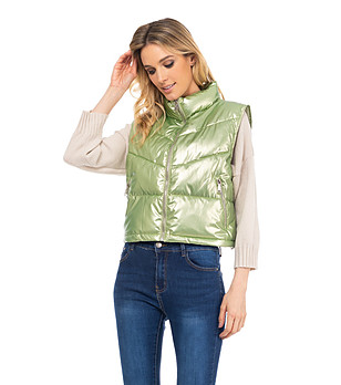 Къс зелен дамски елек с металически ефект снимка