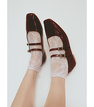 Бели дантелени чорапи с къс кант ISMENA снимка