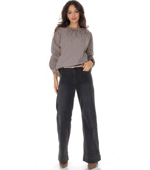 Бежова oversize блуза на райе в кафяво снимка