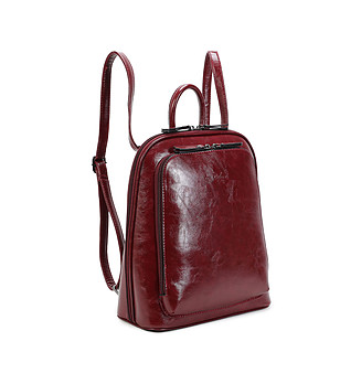 Дамска раница в бордо с преден джоб снимка