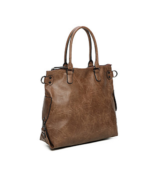 Кафява дамска чанта  снимка