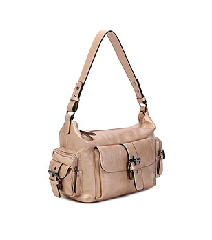 Дамска чанта в бежово с много джобове снимка