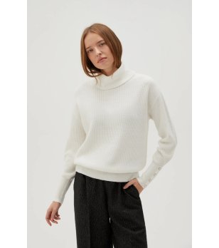 Дамски пуловер в цвят слонова кост с поло яка снимка
